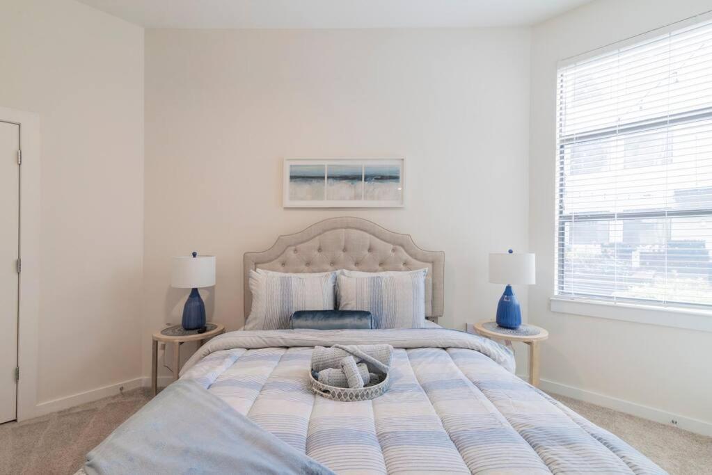 Charming Cozy Apartment With Wi-Fi & Free Parking シャーロット エクステリア 写真