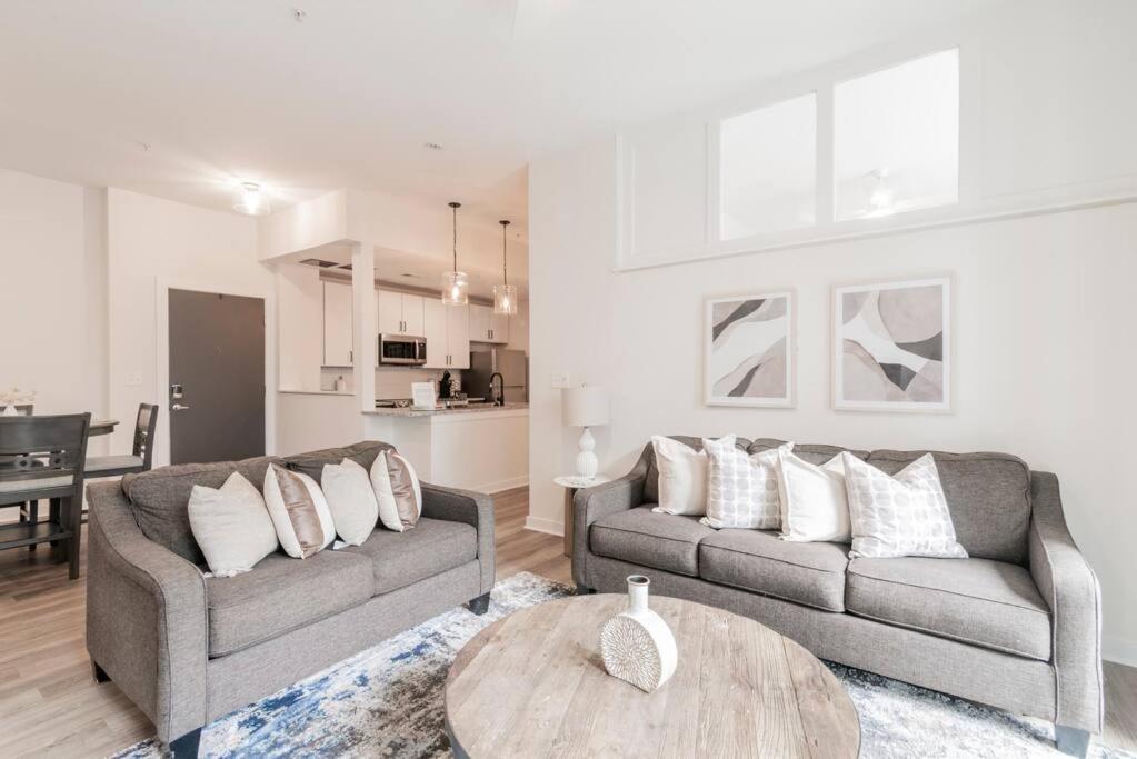 Charming Cozy Apartment With Wi-Fi & Free Parking シャーロット エクステリア 写真